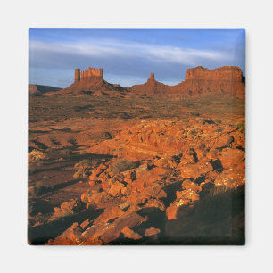 USA, Utah, Monument Valley. Solnedgångsljus Magnet