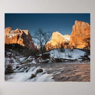 USA, Utah, Zion National Park. Berg vid soluppgång Poster