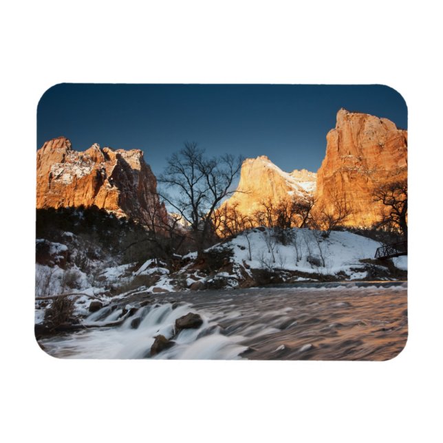 USA, Utah, Zion National Park. Bergsoluppgång Magnet (Horisontell)