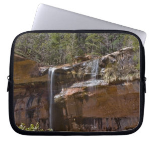 USA, Utah, Zion National Park, vattenfall vid Laptop Sleeve