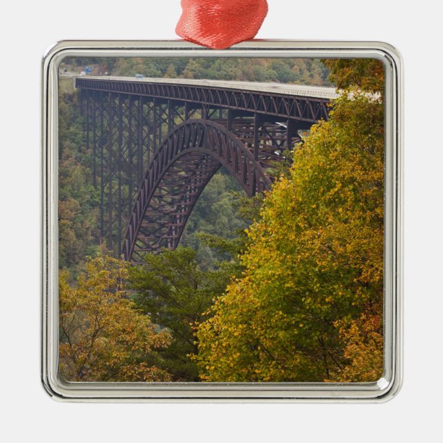 USA, Väster Virginia, Fayetteville. Nya floden Julgransprydnad Metall (Framsidan)