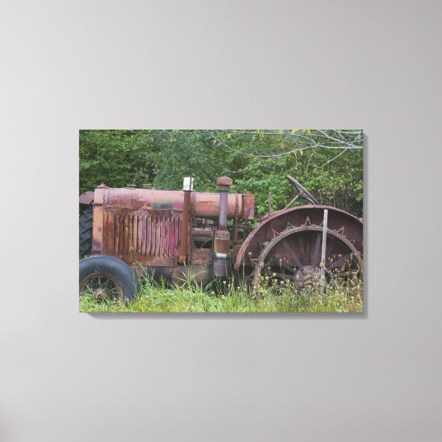 USA, Vermont, MANCHESTER: Antik Traktor Canvastryck (Framsida)