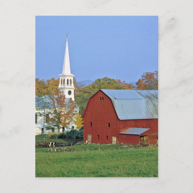 USA, Vermont, Peacham. En röd lada och vit kyrka Vykort (Framsida)