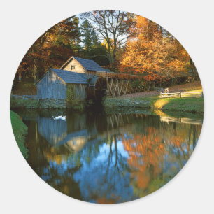 USA, Virginia, Blue Ridge Parkway, Mabry Mill Runt Klistermärke