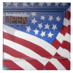 USA, Washington, Moses Lake. Flag väggmålning på Kakelplatta