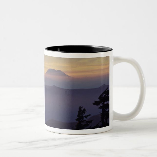 USA, Washington. Mount St. Helens sedd genom Två-Tonad Mugg (Höger)