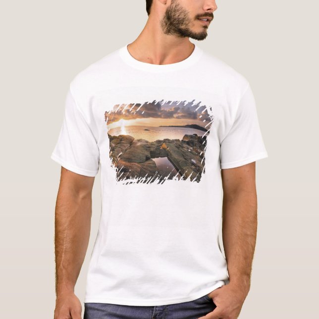 USA, Washington, San Juan Islands.  En dramatisk 2 Tee Shirt (Framsida)