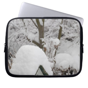 USA, Washington, Seabeck. Närbild på fågelholk Laptop Sleeve