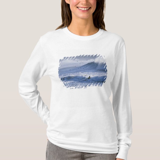 USA, Washington State, La Push. Man paddlar kajak T-shirt (Framsida)