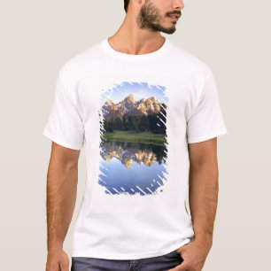 USA, Wyoming, Grand Teton National Park. Grand T Shirt