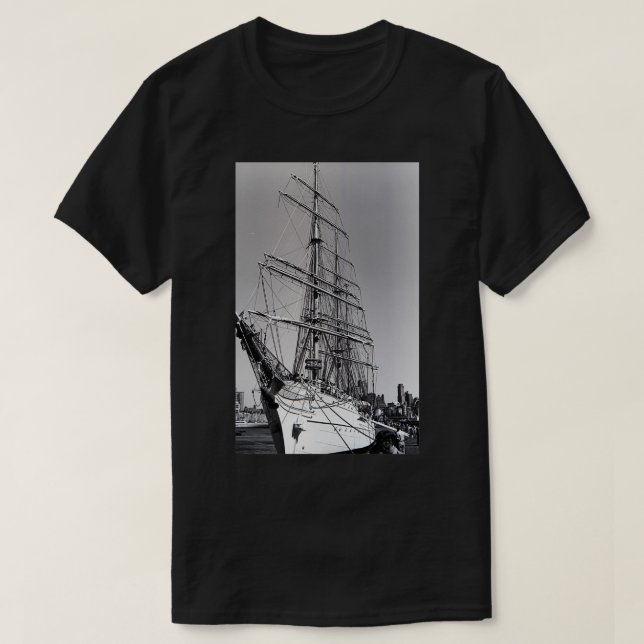 USCGC Eagle T Shirt (Design framsida)