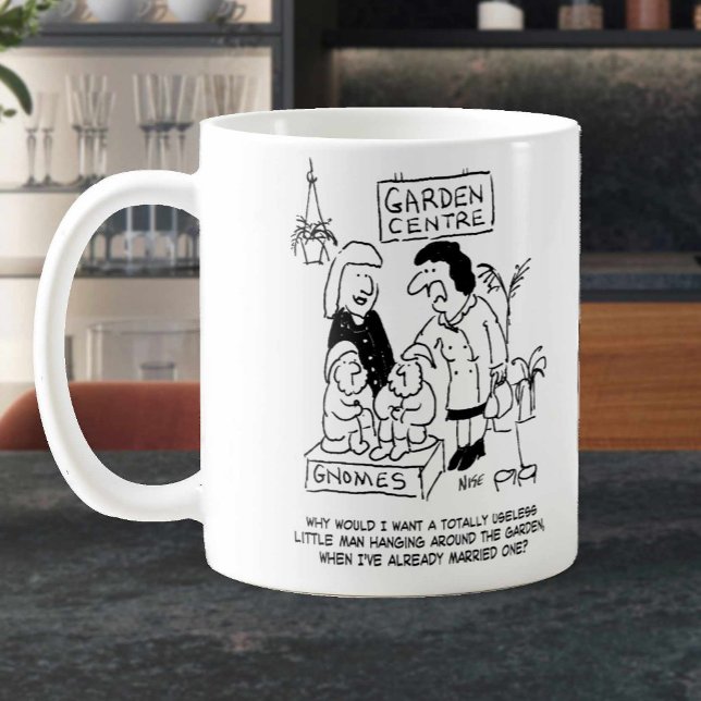 Useless Gnome i Garden Center. Funny Kaffemugg (Skapare uppladdad)