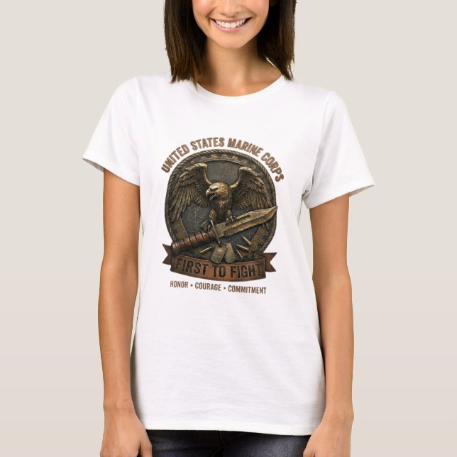 USMC First to Fight Eagle och Combat Knife Kvinnor T Shirt (Framsida)