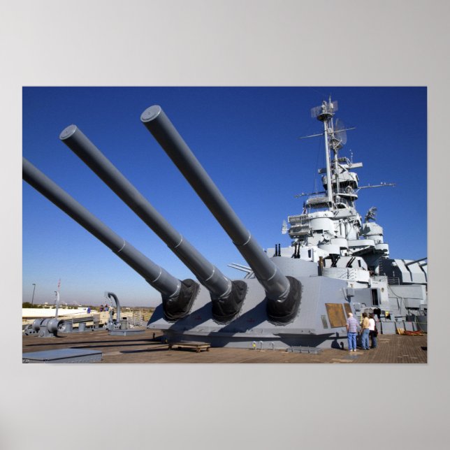 USS Alabama slagskepp vid Battleship Memorial 2 Poster (Framsidan)