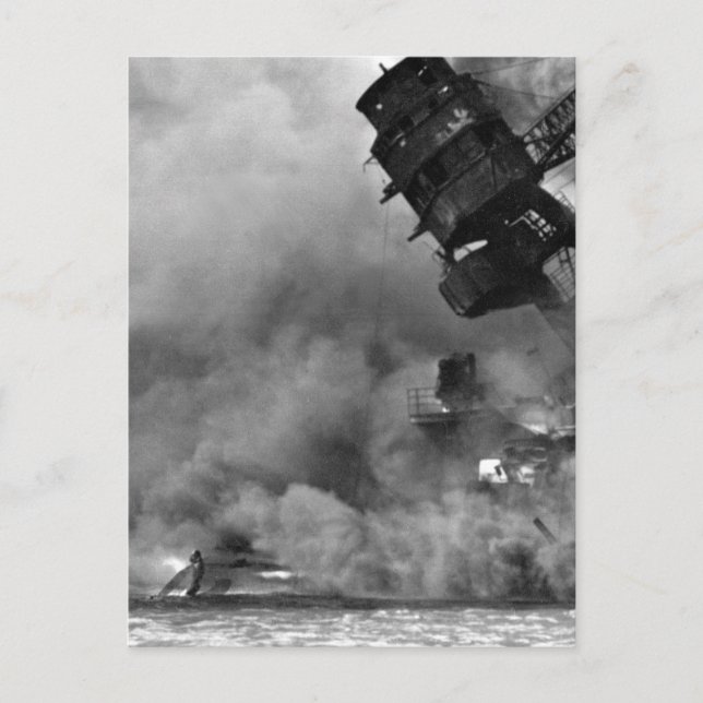 USS ARIZONA-bränningen efter Krig-bilden Vykort (Framsida)