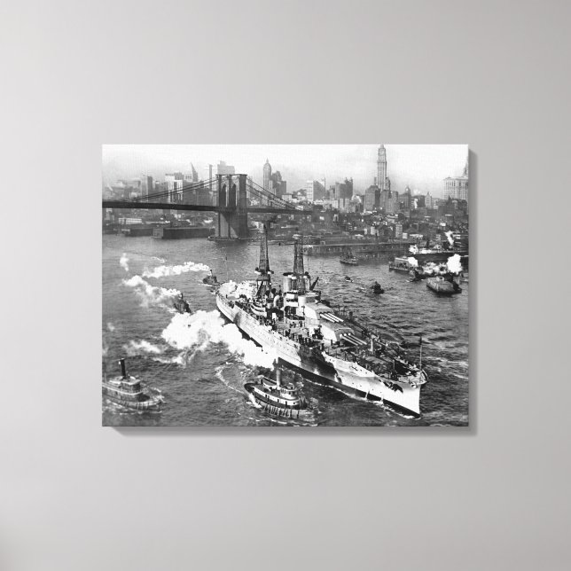 USS Arizona-förpackad arbetsyta poster 19" x 25" Canvastryck (Framsida)