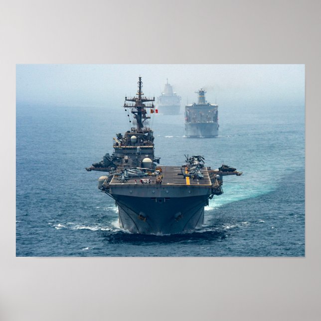 USS Boxer (LHD-4) Poster (Framsidan)