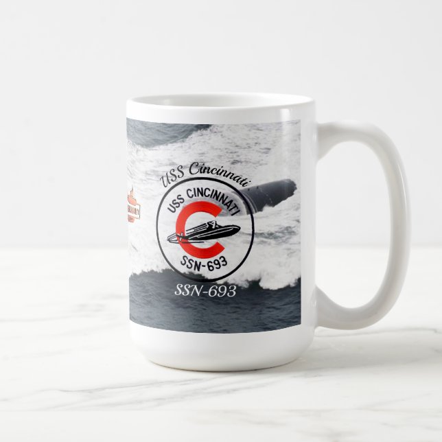 USS Cincinnati (SSN-693) Mugg W/Background (Höger)