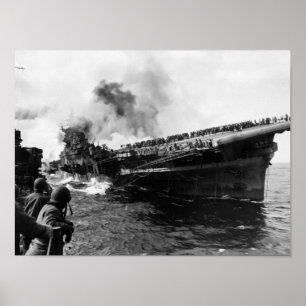 USS Franklin efter attack - 1945 Poster