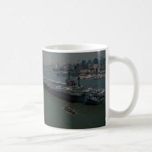 USS John F. Kennedy", skrivande in News York Kaffemugg