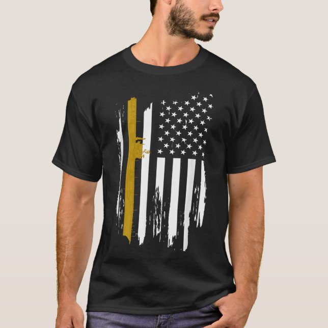 USS Kattunge Hawk CV-63 Aircraft Carrier American  T Shirt (Framsida)