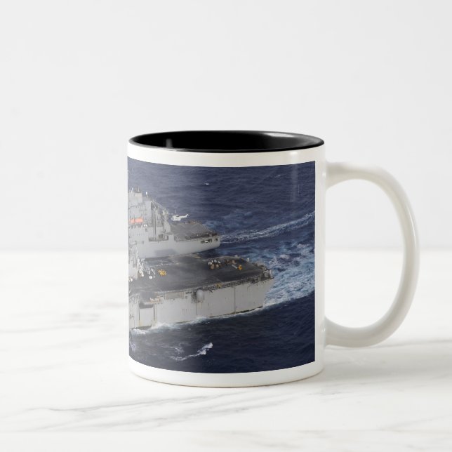 USS Kearsarge Två-Tonad Mugg (Höger)