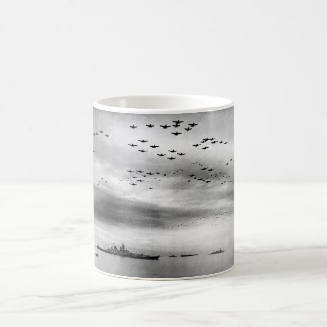 USS Missouri Flyoverkapitulation av Japan Kaffemugg (Center)