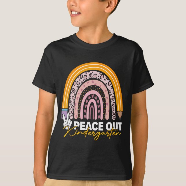 Ut ur Kindergarten förra dagen, skollärarstuderade T Shirt (Framsida)
