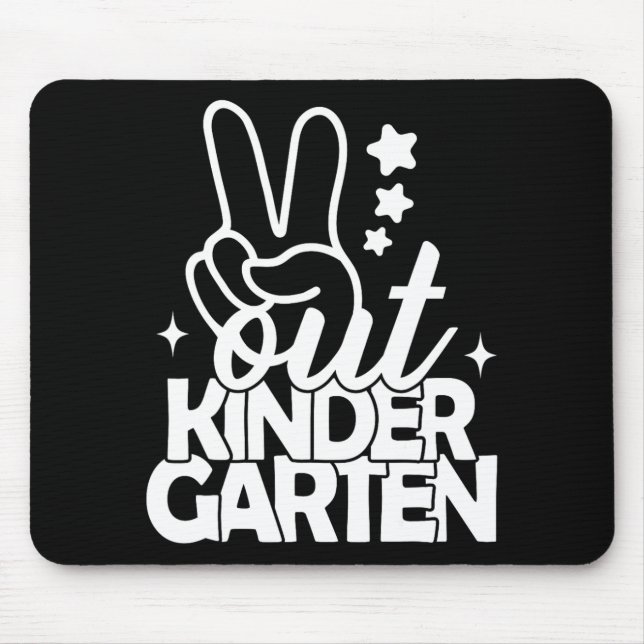 Ut ur Kindergarten Grad förra dagen, lärare K Musmatta (Framsidan)