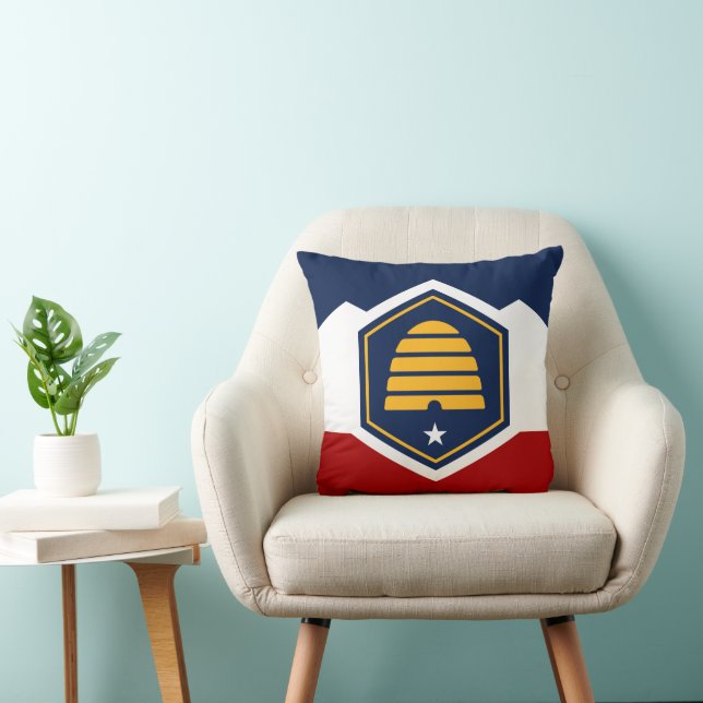 Utah Flag on  MoJo Pillow Kudde (Stol)