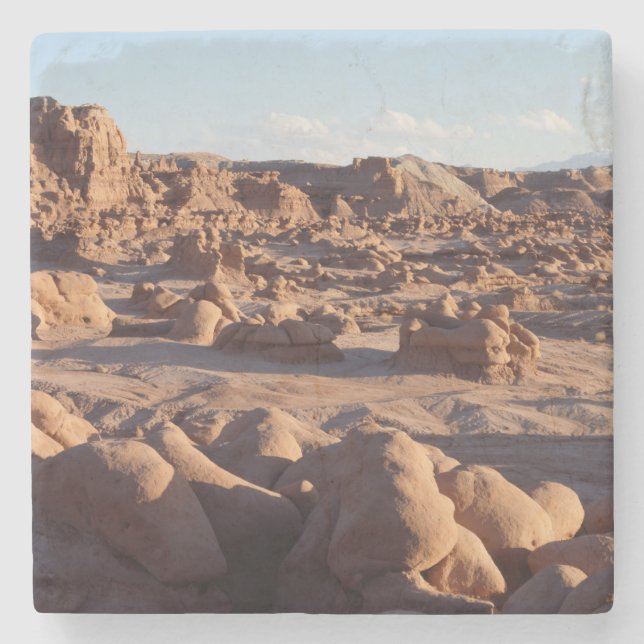 Utah, Goblin Valley State Park, Sandsten Underlägg Sten (Framsidan)