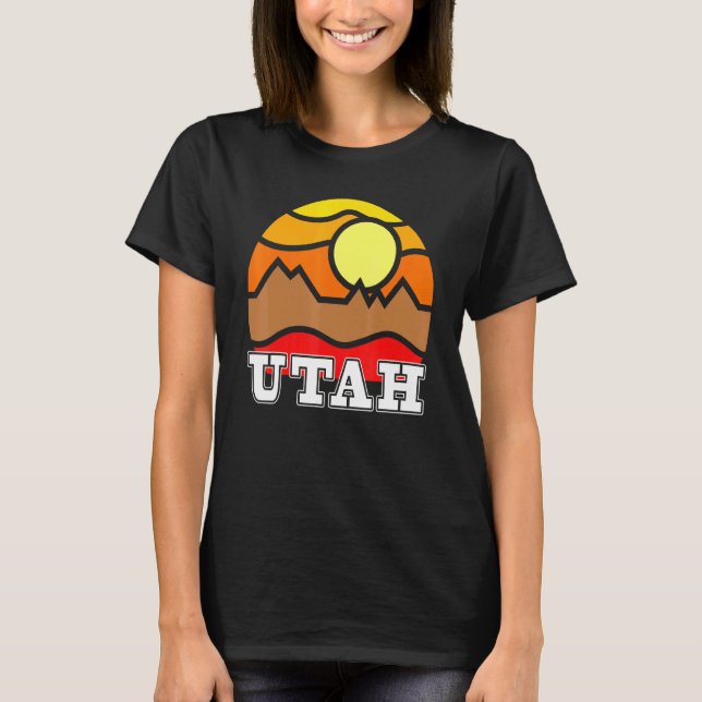 Utah Retro Mountain Sunset Outdoor Vanlife Explore T Shirt (Framsida)