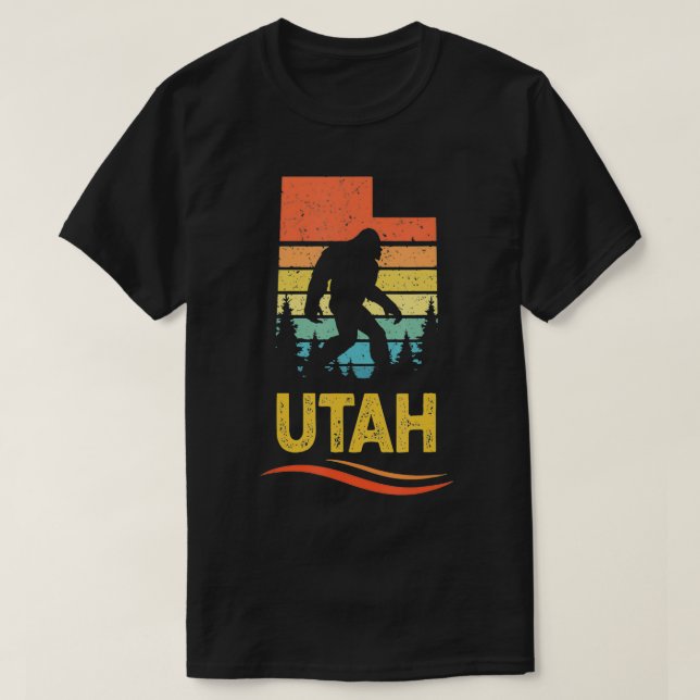Utah with a Bigfoot  T Shirt (Design framsida)