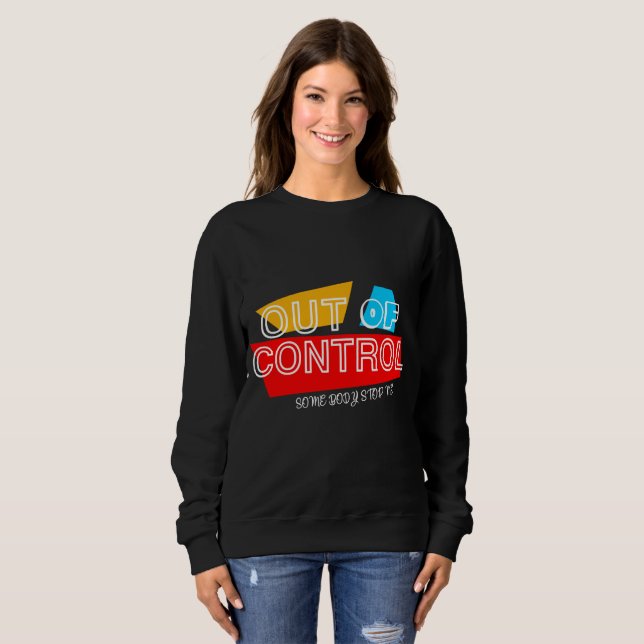 Utan Kontroll – Djärv Typografi Statement Design T Shirt (Hel framsida)