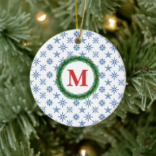 Utandningsmonogram Ditt namn Blå Snöflingor White Julgransprydnad Keramik