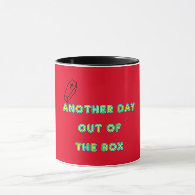 UTANFÖR BOX MUGG (Center)