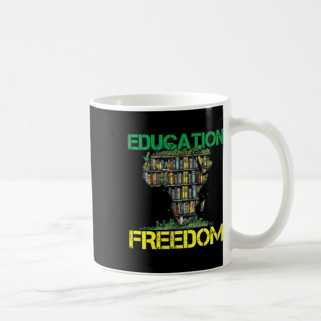 Utbildning är den svarta frihetshistorien i Afrika Kaffemugg (Höger)