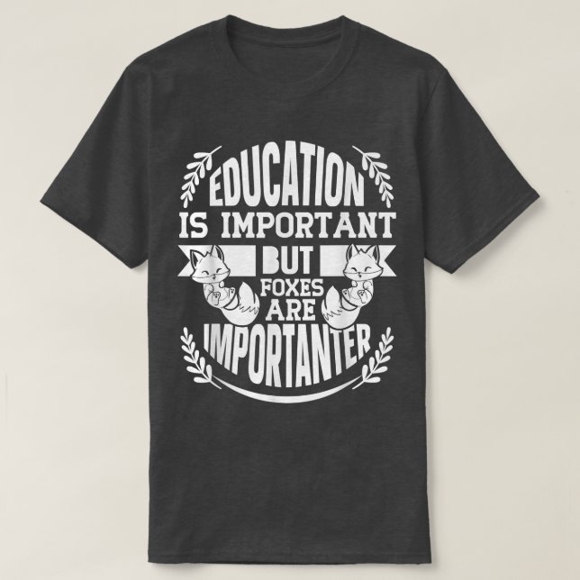 Utbildning är viktigt, men mat 1053 t shirt (Design framsida)