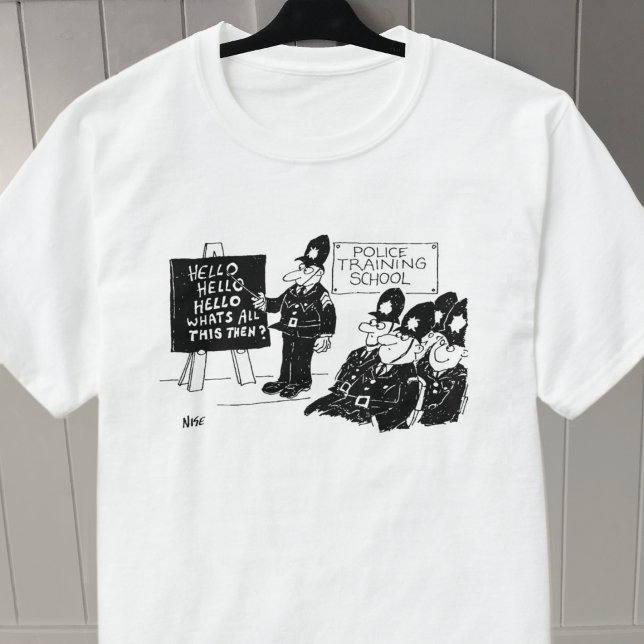 Utbildning i polis t shirt (Skapare uppladdad)