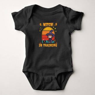 Utbildning i Witch T Shirt
