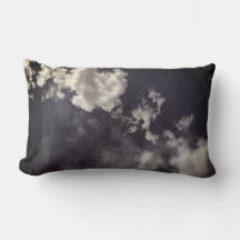 Utelämnade moln från metall