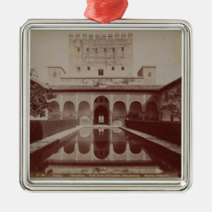 Uteplats de los Arrayanes, Alhambra, c.1875-80 Julgransprydnad Metall