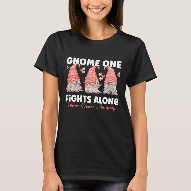 Uterine Cancer Peach Ribbon Gnome T Shirt (Framsida)