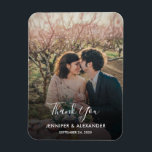 Utforma ditt eget foto Tack Bröllop Magnet<br><div class="desc">Utforma ditt eget foto Tack för Bröllop-kortet. Elegant fotomagnet,  tack till gästerna i bröllop. Du kan lägga till ett eget foto,  lägga till egen text och namn.</div>