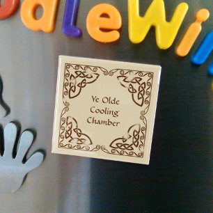 Utformning av Weasted Brown Celtic Knot Tribal Grä Magnet