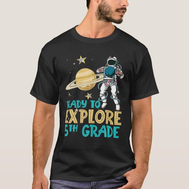 Utforska 5:e Klass-Back to school-astronautrymme E T Shirt (Framsida)