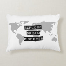 Utforska Dream Discover Quote Pillow