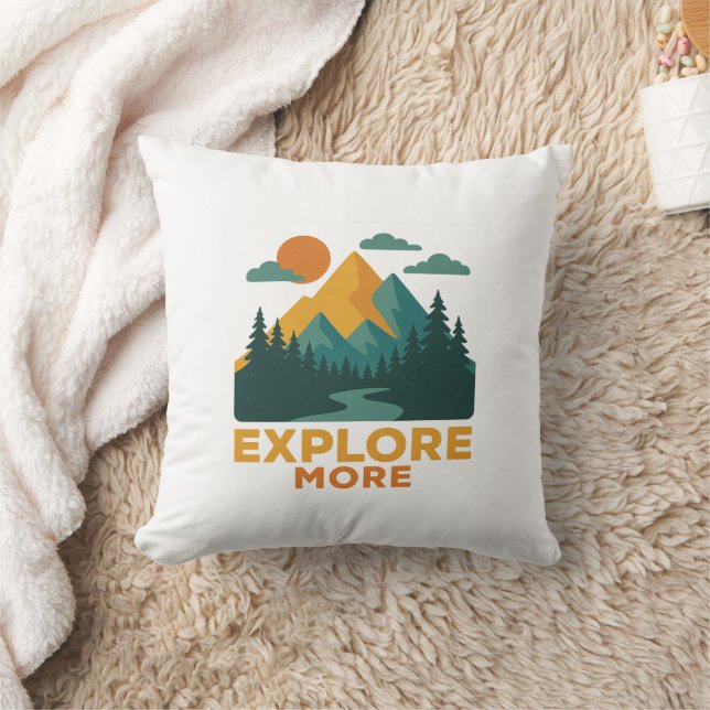Utforska mer - Retro Mountain & Forest Äventyr Kudde (Filt)