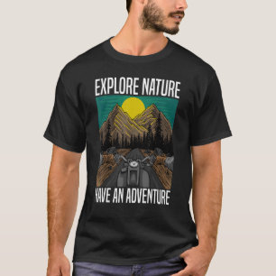 Utforska naturen har en Äventyr Hiking Explorer T Shirt
