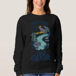 Utforska naturen har en Äventyr Hiking Explorer T Shirt